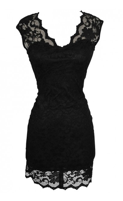Maegan Floral Lace Open Back Fitted Dress in Black